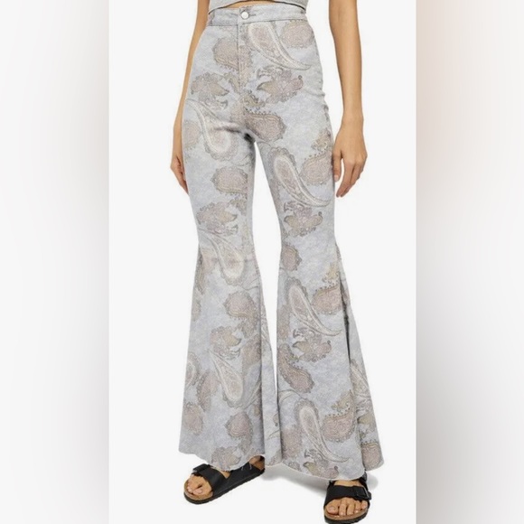 We The Free Just Float On Flare Paisley Print 30 - Picture 6 of 8